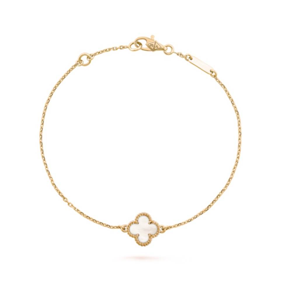 Van Cleef & Arpels Sweet Alhambra bracelet 18K yellow gold, Mother-of-pearl